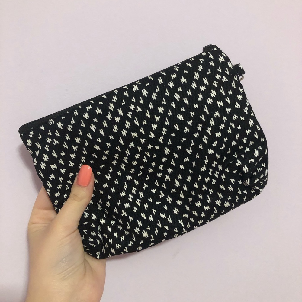Thirty-one zipper pouch
